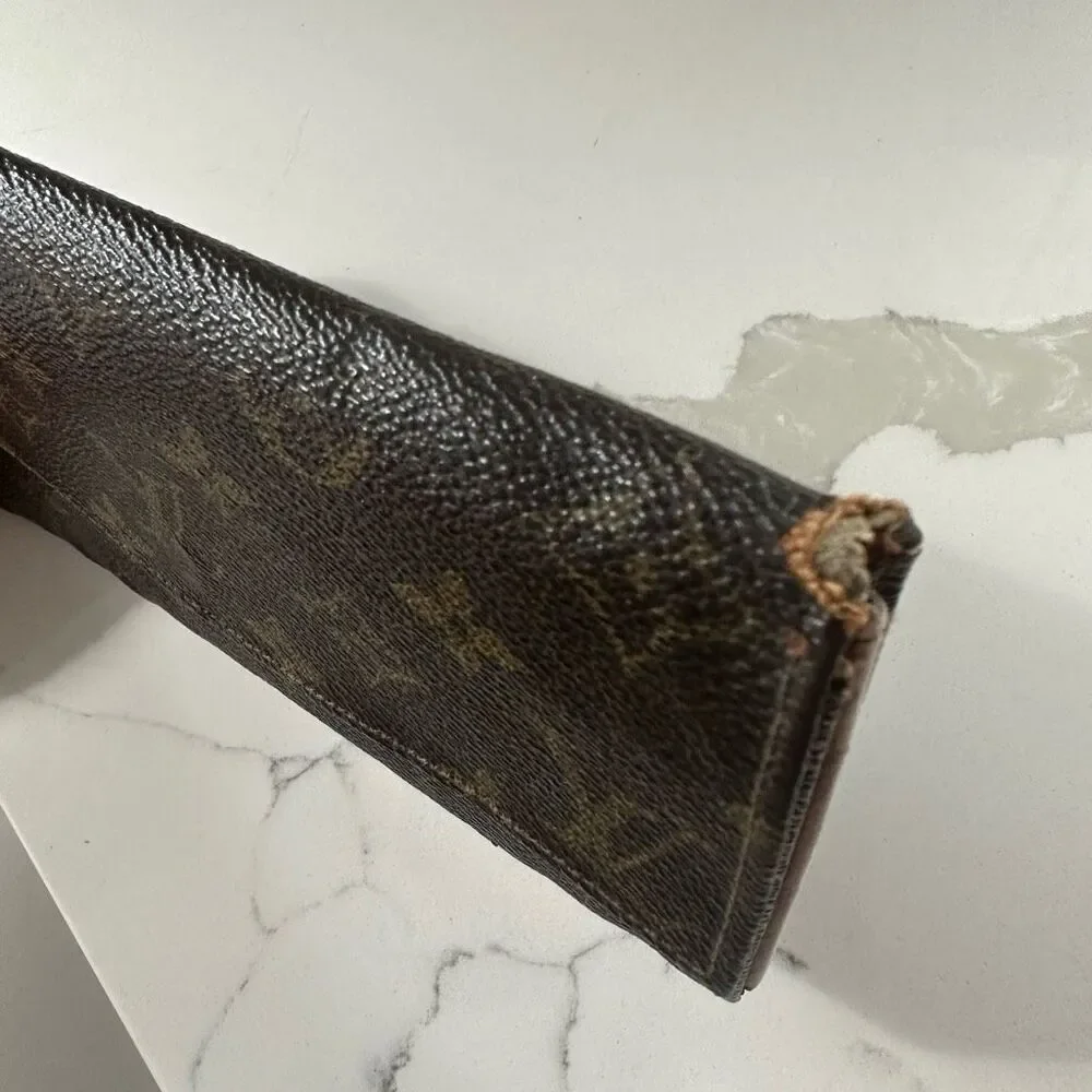 Vintage Louis Vuitton Monogram Sarah Wallet - Picture 11 of 14